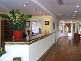 Rachel Hotel Cannes 3*,